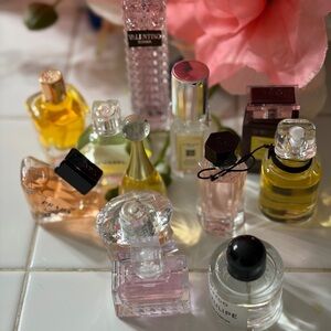12pcs Mini Perfume Travel Size Assorted Fragrances 5ml–7ml New